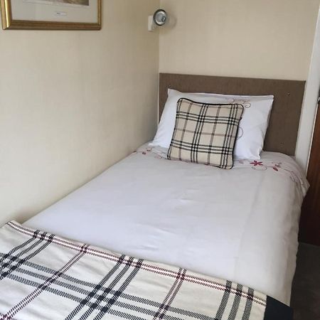 San Michele Guest House Poole Extérieur photo