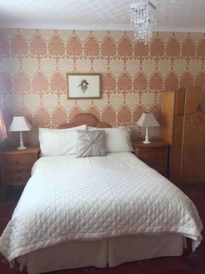 San Michele Guest House Poole Extérieur photo