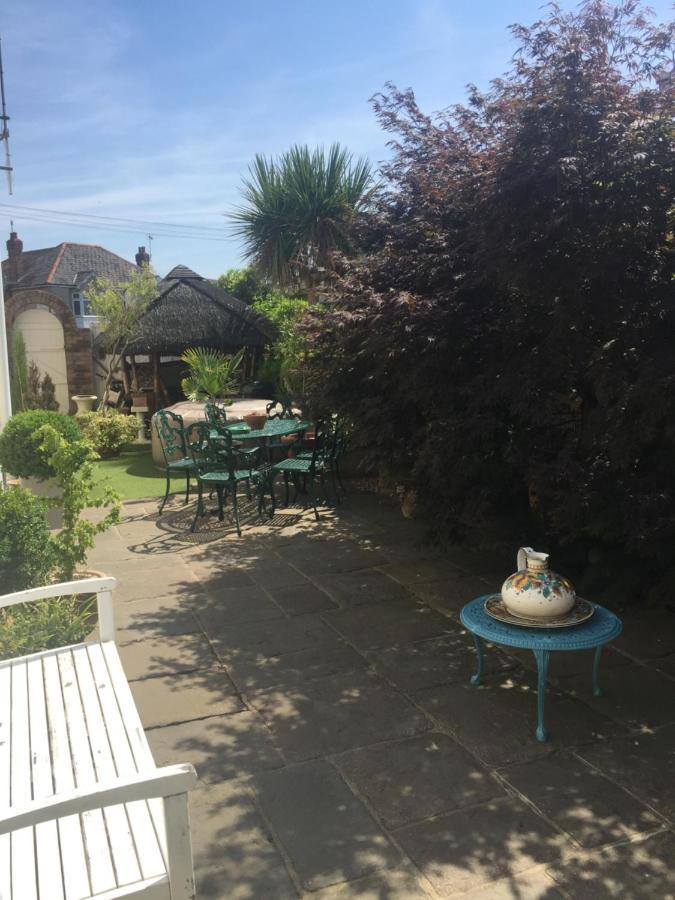 San Michele Guest House Poole Extérieur photo