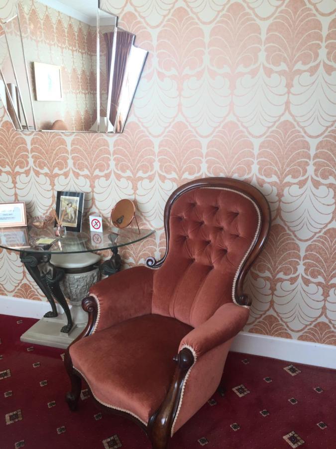 San Michele Guest House Poole Extérieur photo